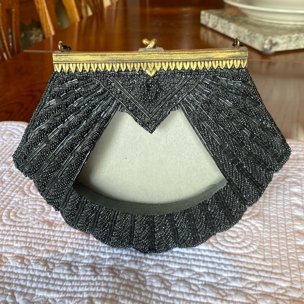 Purse picture frame